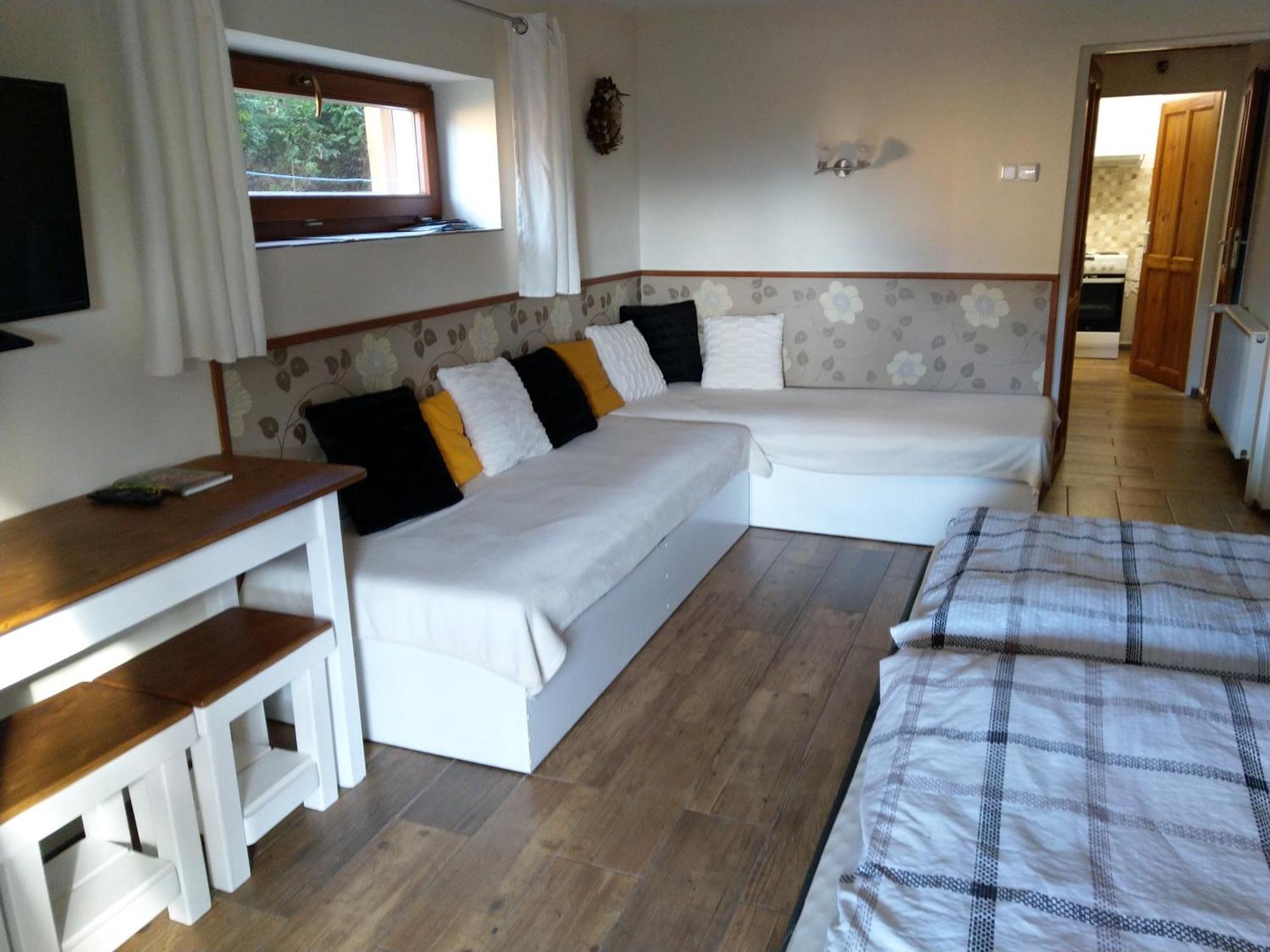 Apartmany Sharka -Sarka Justrova ジェチーン エクステリア 写真