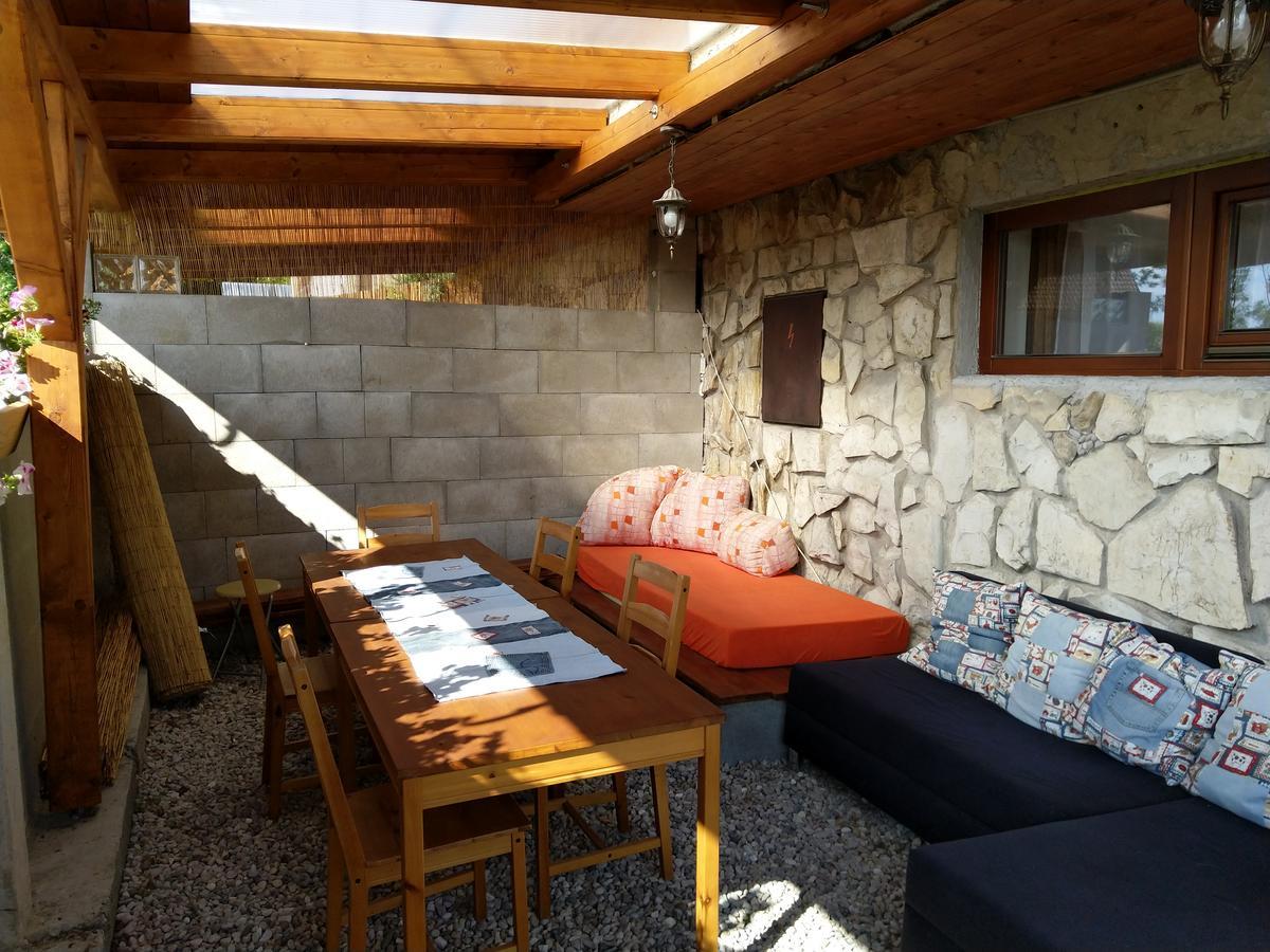 Apartmany Sharka -Sarka Justrova ジェチーン エクステリア 写真
